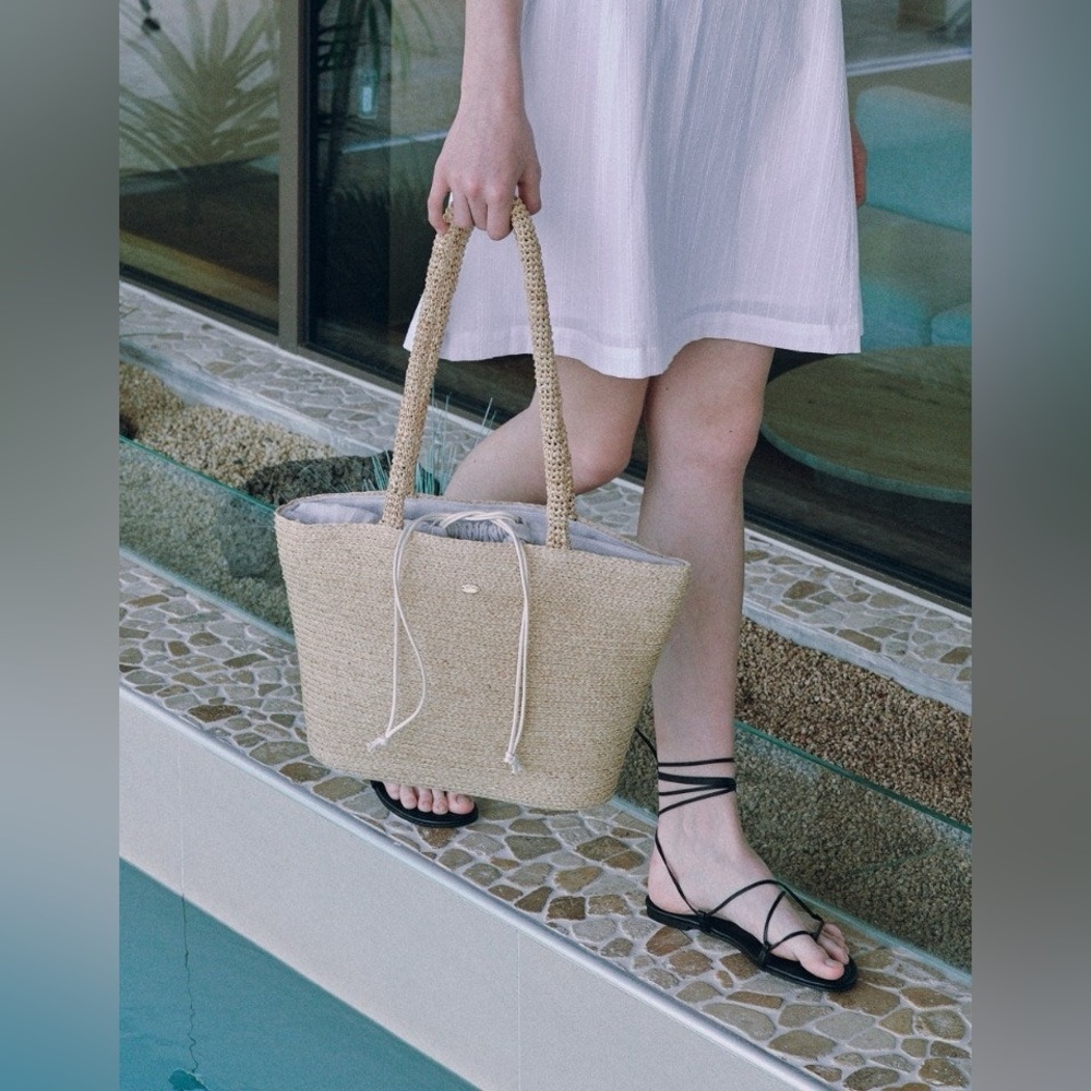 Depound straw raffia picnic bag NWOT